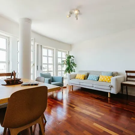 شقة Rent4rest Graca River View With Parking *
