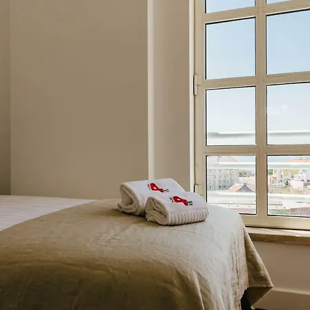 Rent4rest Graca River View With Parking * Lisboa